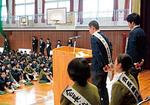写真:上ケ原中学校生徒会選挙 写真:上ケ原中学校生徒会選挙