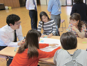 写真:秋の広聴会の様子 写真:秋の広聴会の様子