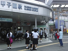 平成25年度レジ袋削減駅前キャンペーンの様子4
